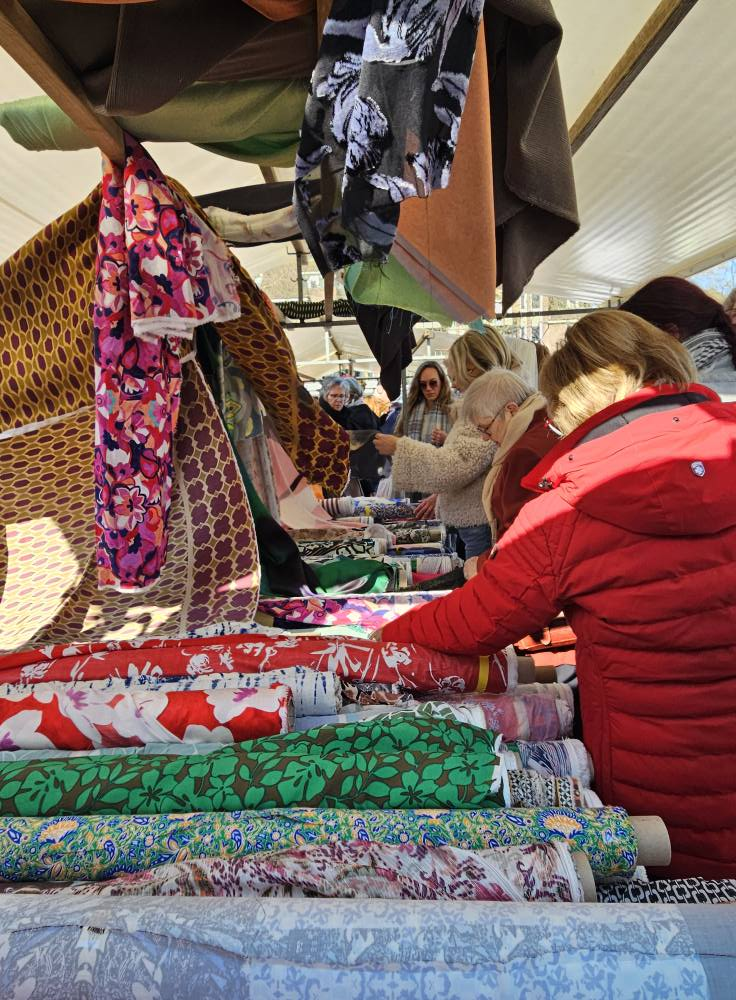 Stoffenbeurs Almere — markt-eten in Almere